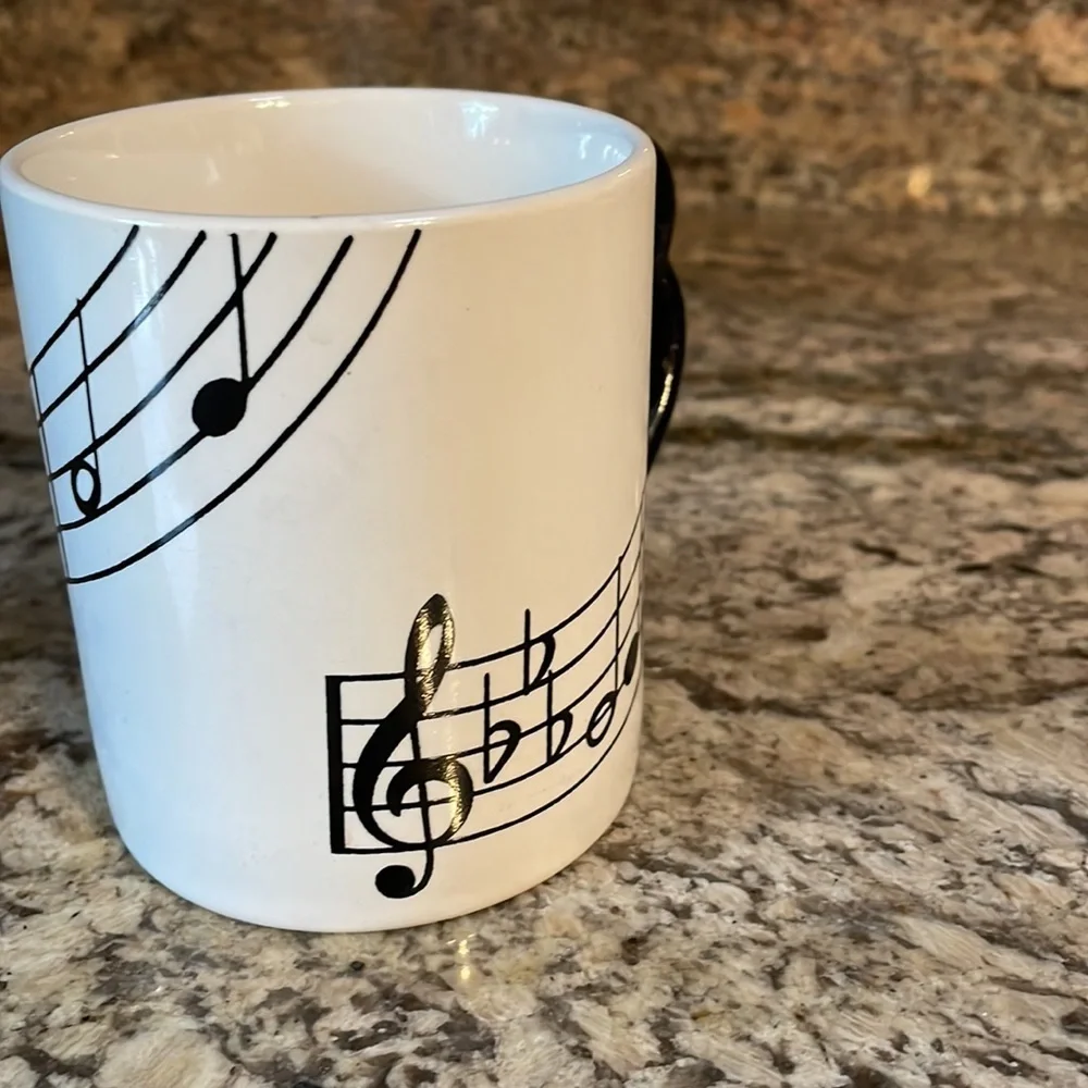 Shafford Original VINTAGE musical notes coffee / beverage MUG 8 oz black white